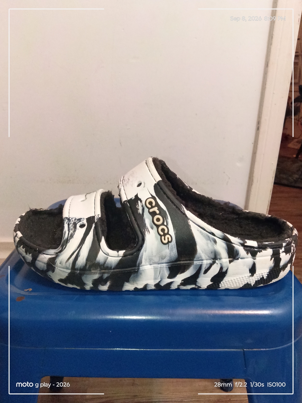 Crocs Kids Black & White Marbled Fuzz Lined Clog